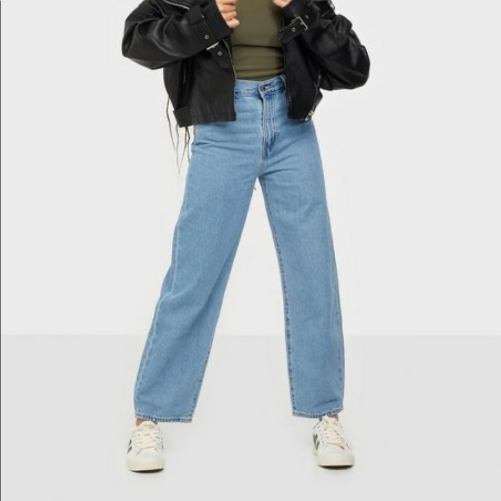Levi’s ballon leg jean